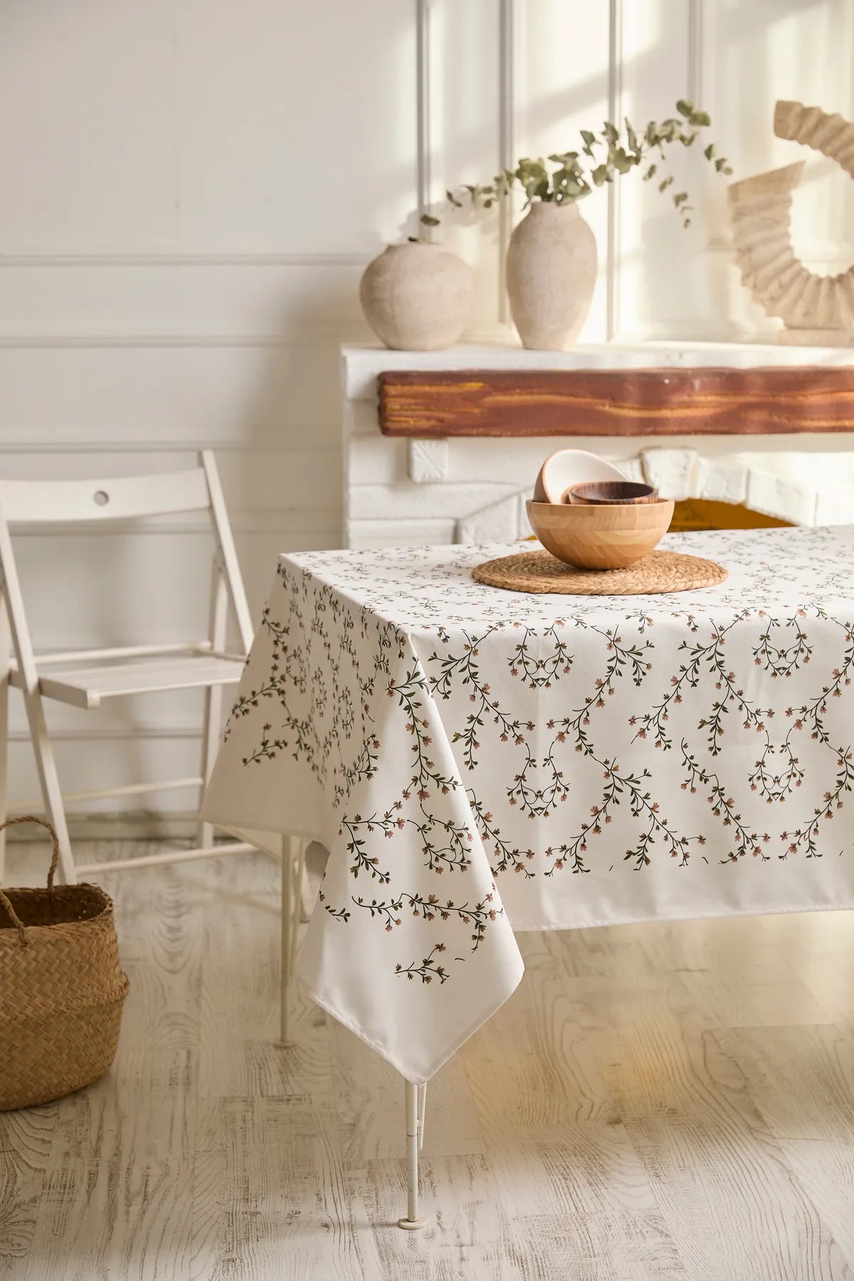Retro Pattern Cream Tablecloth