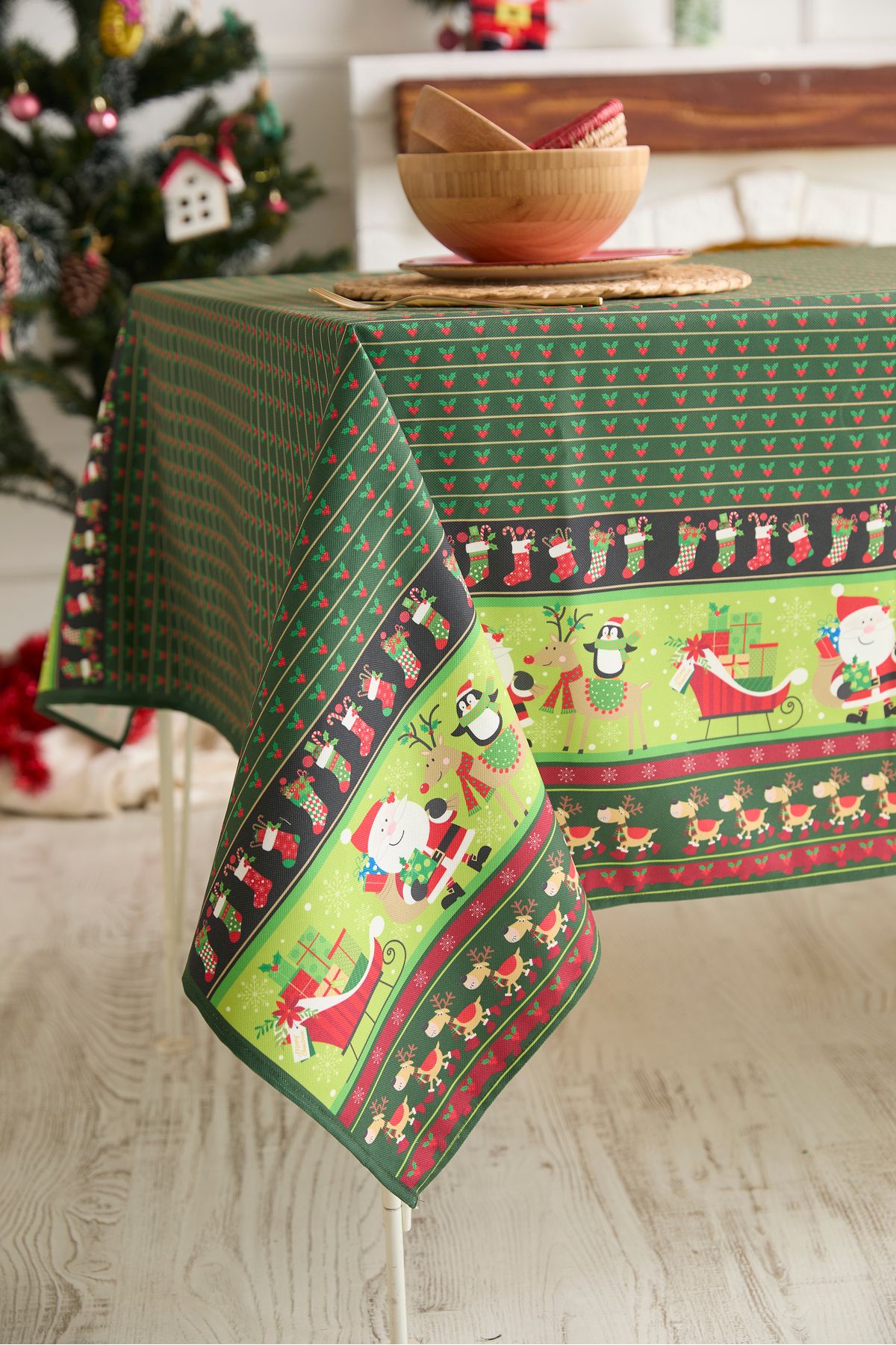 Ays Home Çorap Çam Ağacı Kokina Yılbaşı Desenli Masa Örtüsü